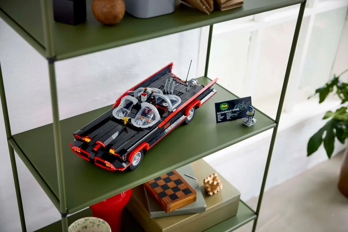 LEGO DC Comics Super Heroes 76328 Batman: The Classic TV Series Batmobile set, image 5