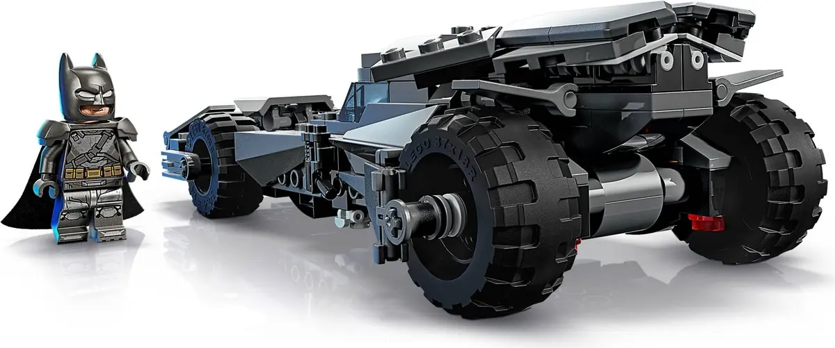 LEGO DC Comics Super Heroes 76331 Batman v Superman Batmobile set, image 7