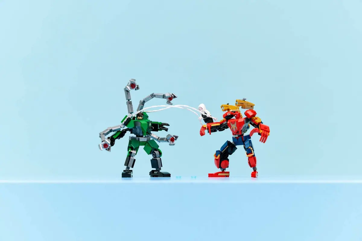 LEGO Marvel Super Heroes 76338 Mech Battle: Spider-Man vs. Doc Ock set, image 7