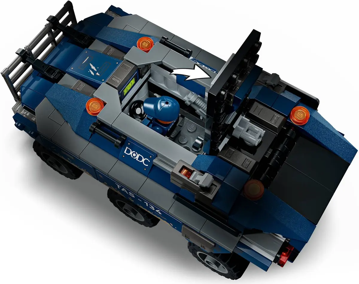 LEGO Marvel Super Heroes 76349 Spider-Man Prison Transport Chase set, image 10