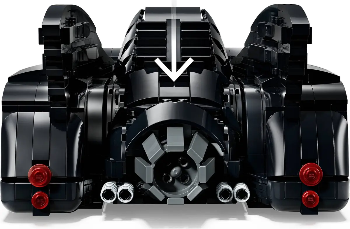 LEGO DC Comics Super Heroes 76355 Batman Returns Batmobile set, image 20