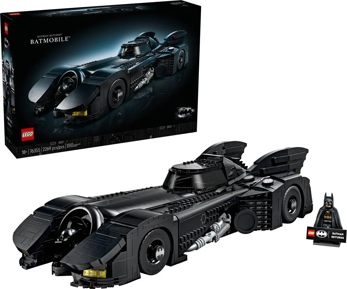 LEGO DC Comics Super Heroes 76355 Batman Returns Batmobile set, image 4