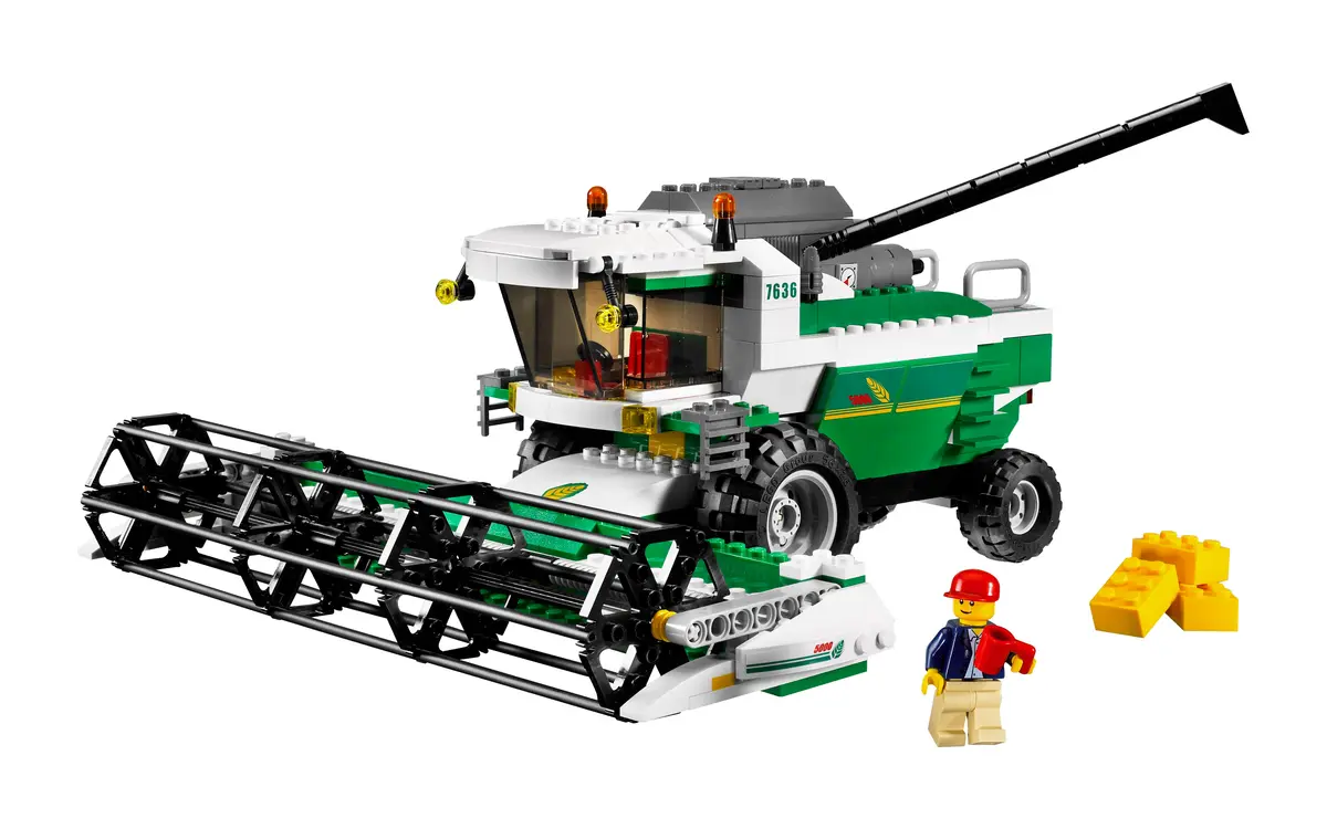 LEGO City 7636 Combine Harvester set, image 3