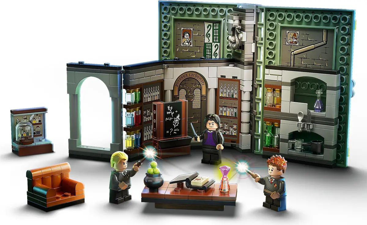 LEGO Harry Potter 76383 Hogwarts Moment: Potions Class set, image 13