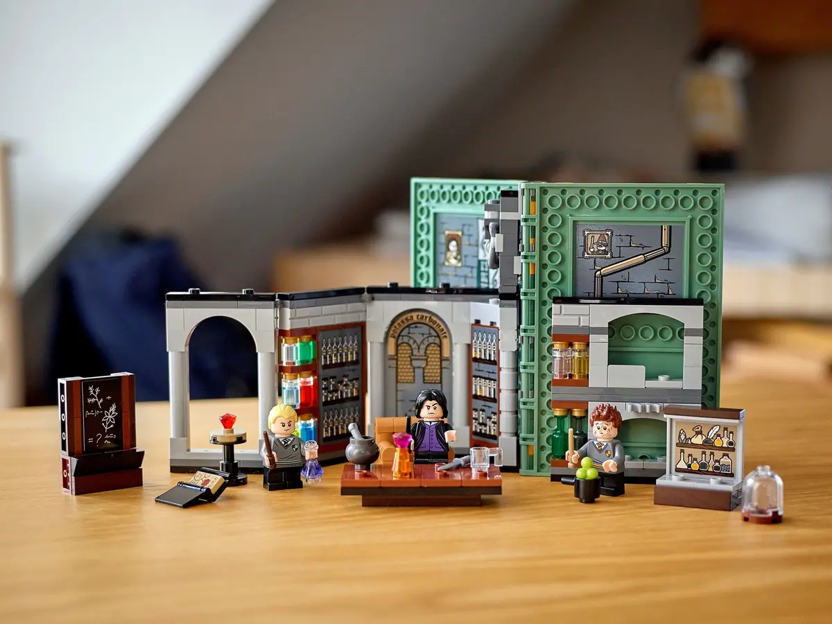 LEGO Harry Potter 76383 Hogwarts Moment: Potions Class set, image 5