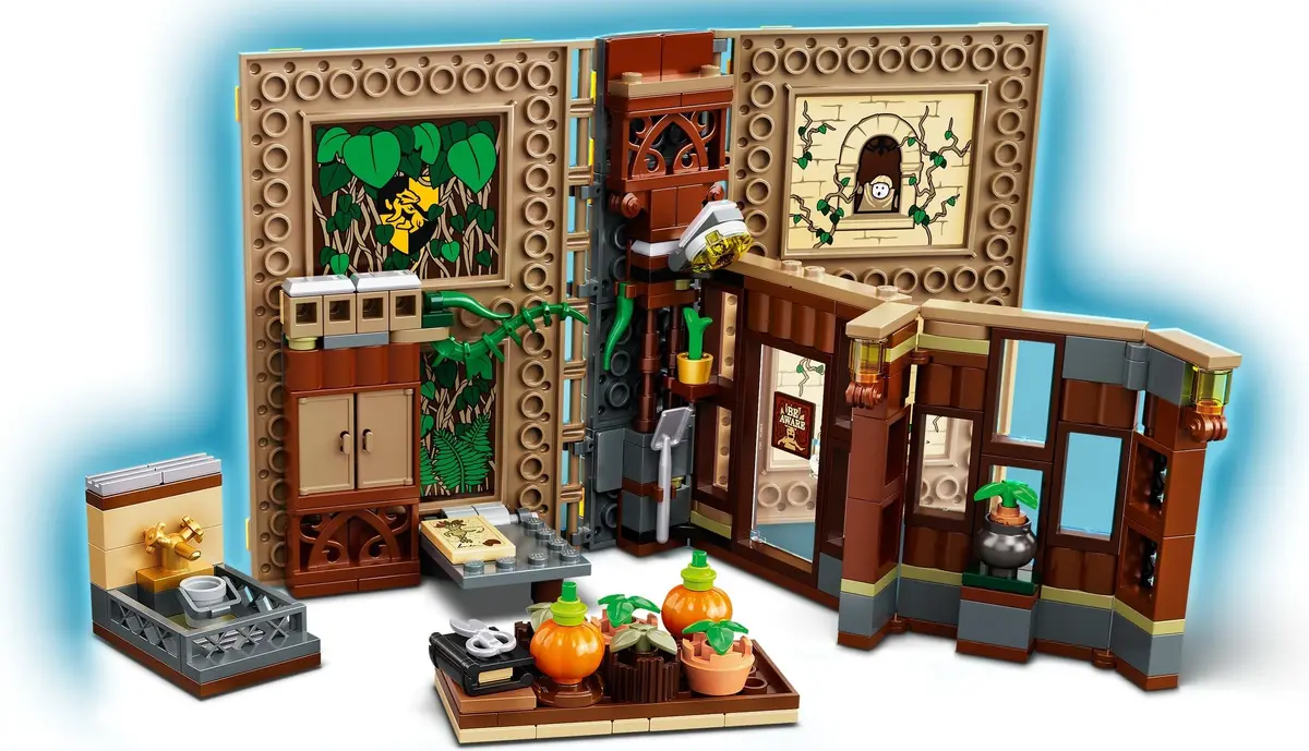 LEGO Harry Potter 76384 Hogwarts Moment: Herbology Class set, image 9