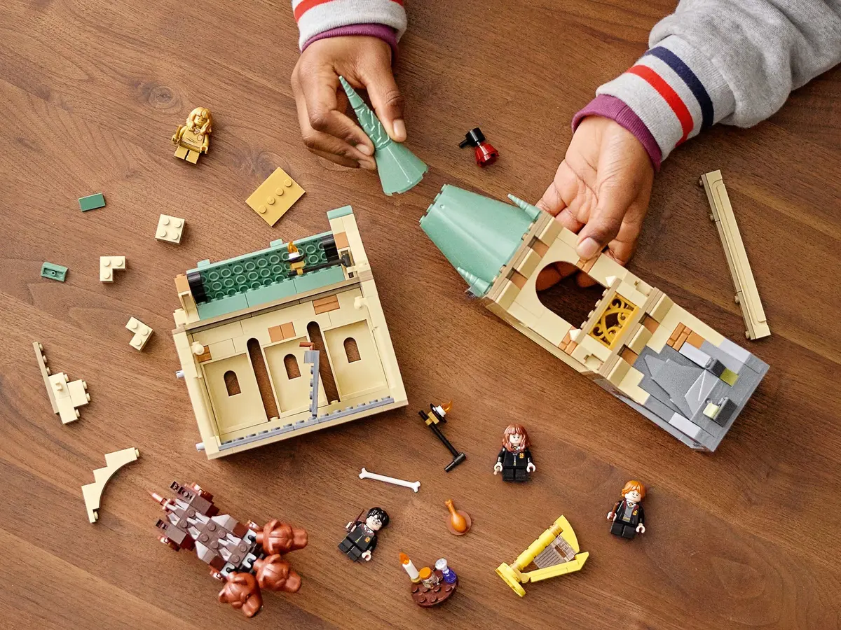 LEGO Harry Potter 76387 Hogwarts: Fluffy Encounter set, image 4