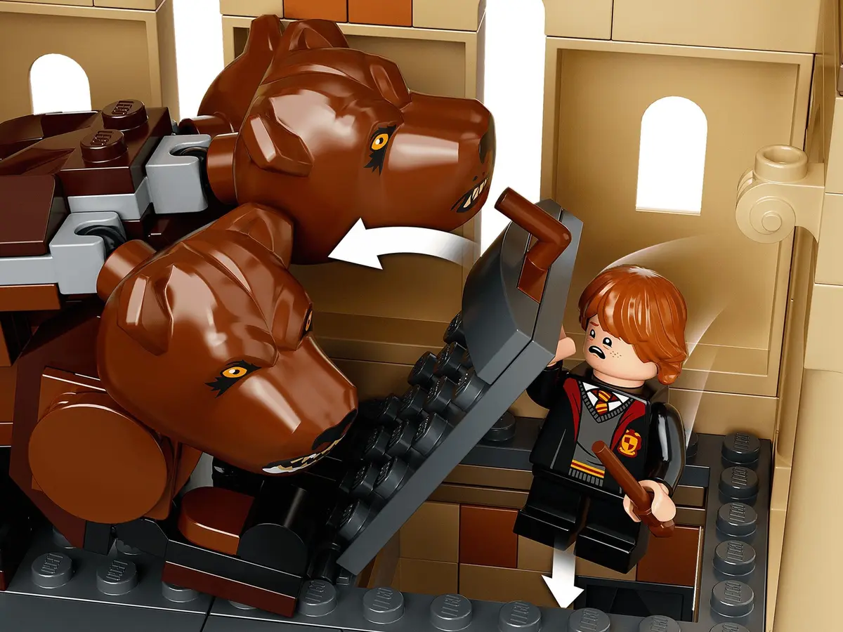 LEGO Harry Potter 76387 Hogwarts: Fluffy Encounter set, image 11