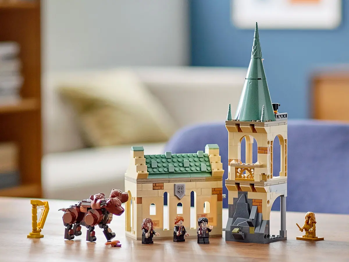 LEGO Harry Potter 76387 Hogwarts: Fluffy Encounter set, image 6
