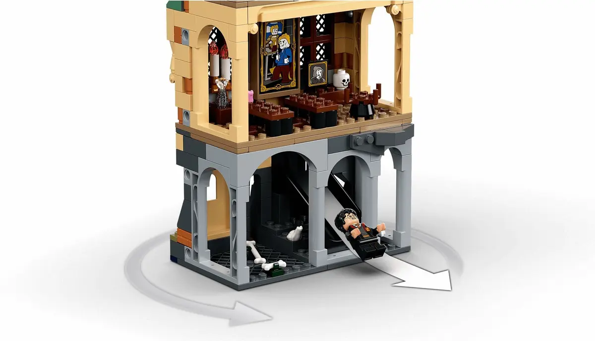 LEGO Harry Potter 76389 Hogwarts Chamber of Secrets set, image 17