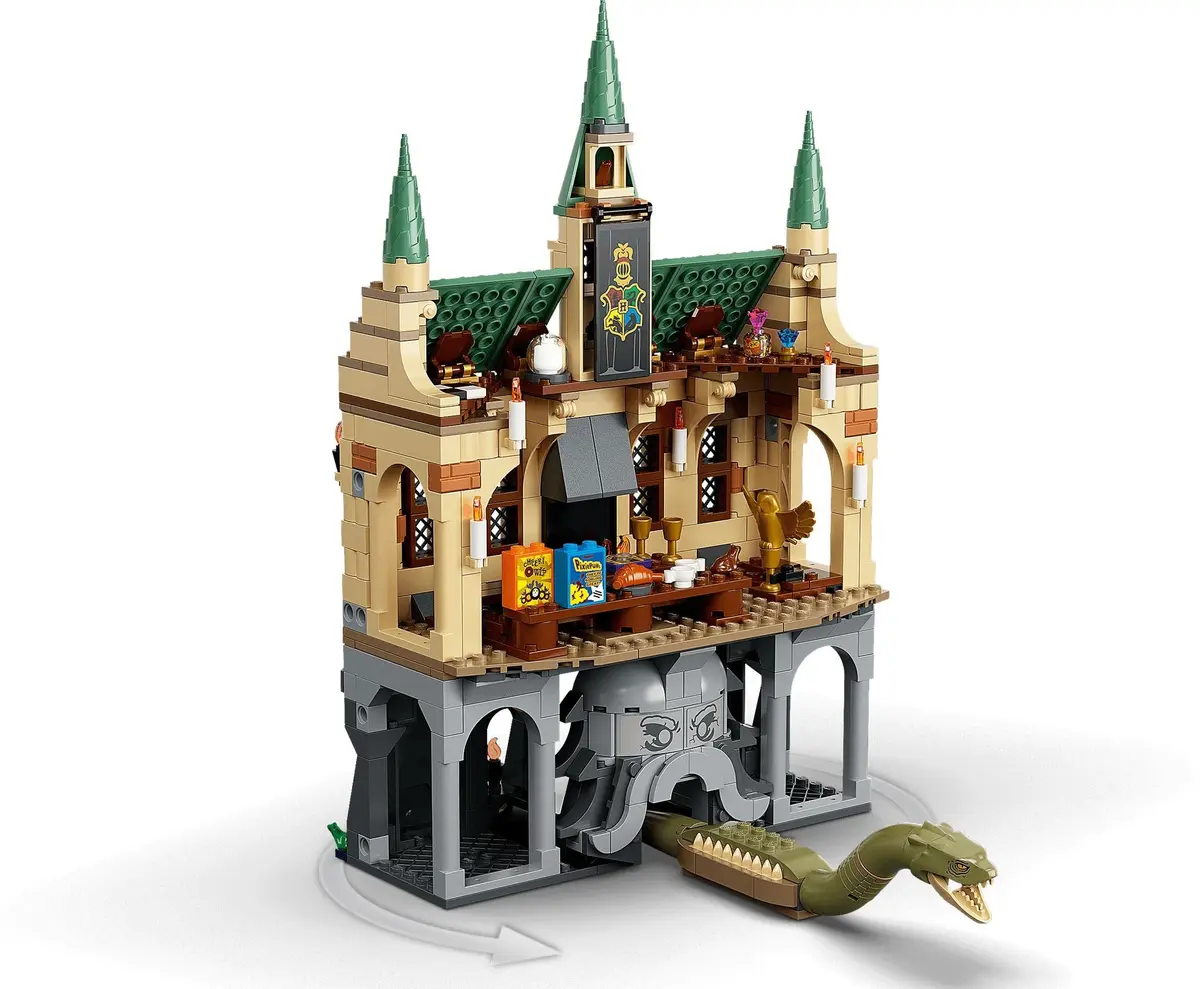 LEGO Harry Potter 76389 Hogwarts Chamber of Secrets set, image 3