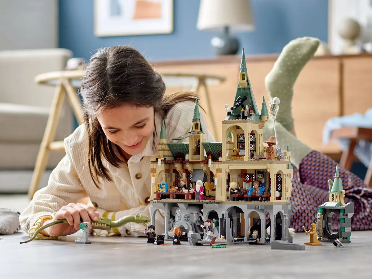LEGO Harry Potter 76389 Hogwarts Chamber of Secrets set, image 8