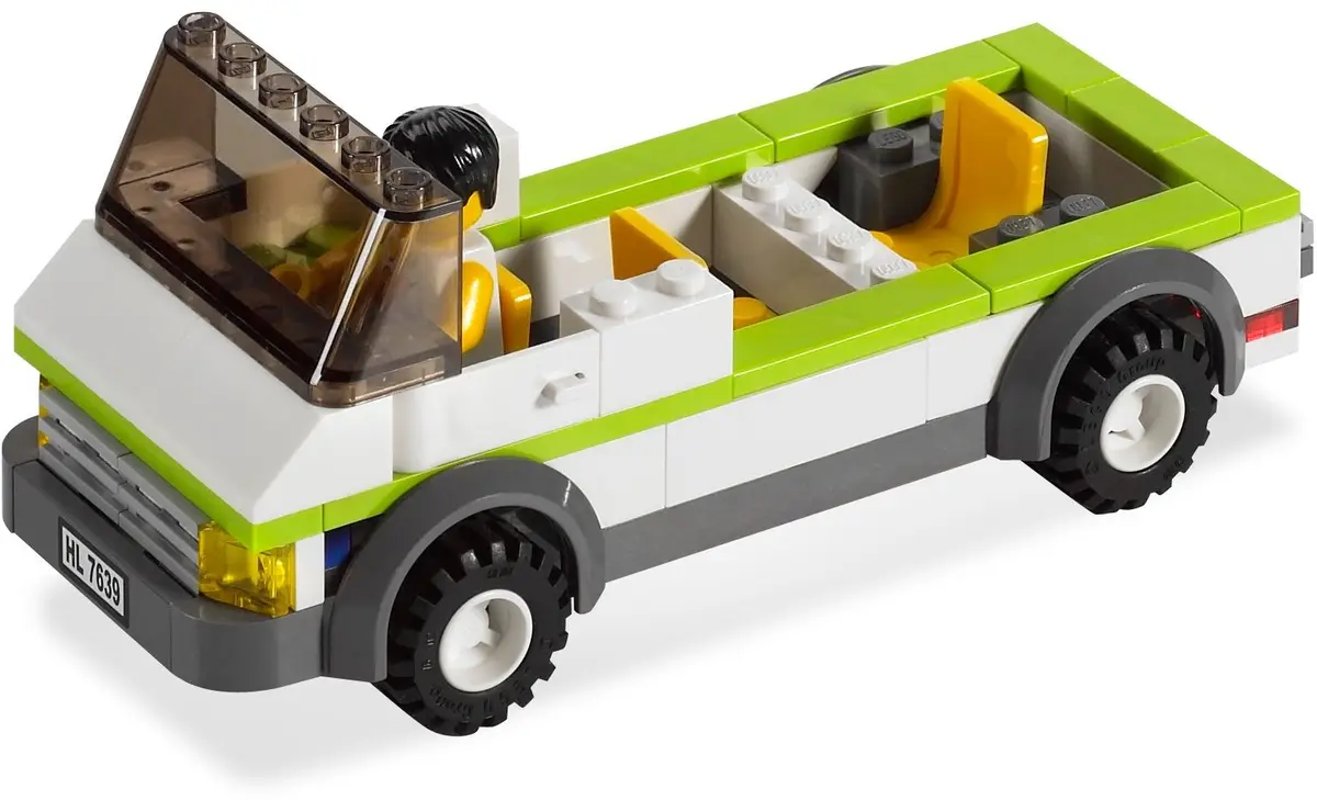 LEGO City 7639 Camper set, image 11