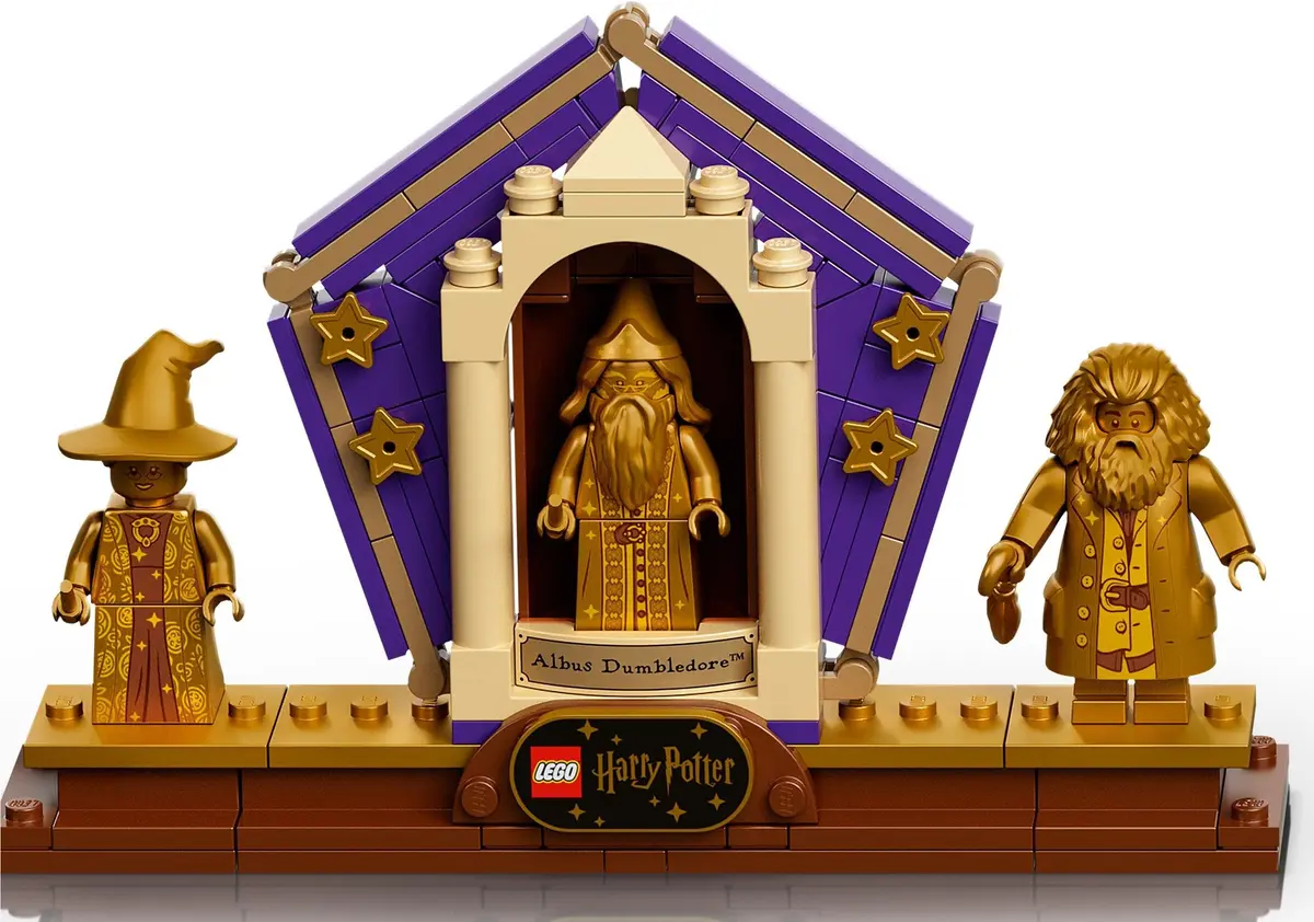 LEGO Harry Potter 76391 Hogwarts Icons - Collectors' Edition set, image 13