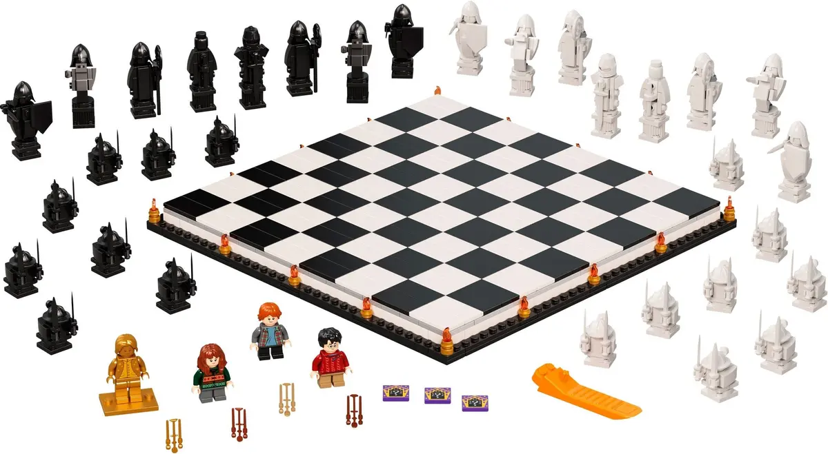 LEGO Harry Potter 76392 Hogwarts Wizard's Chess set