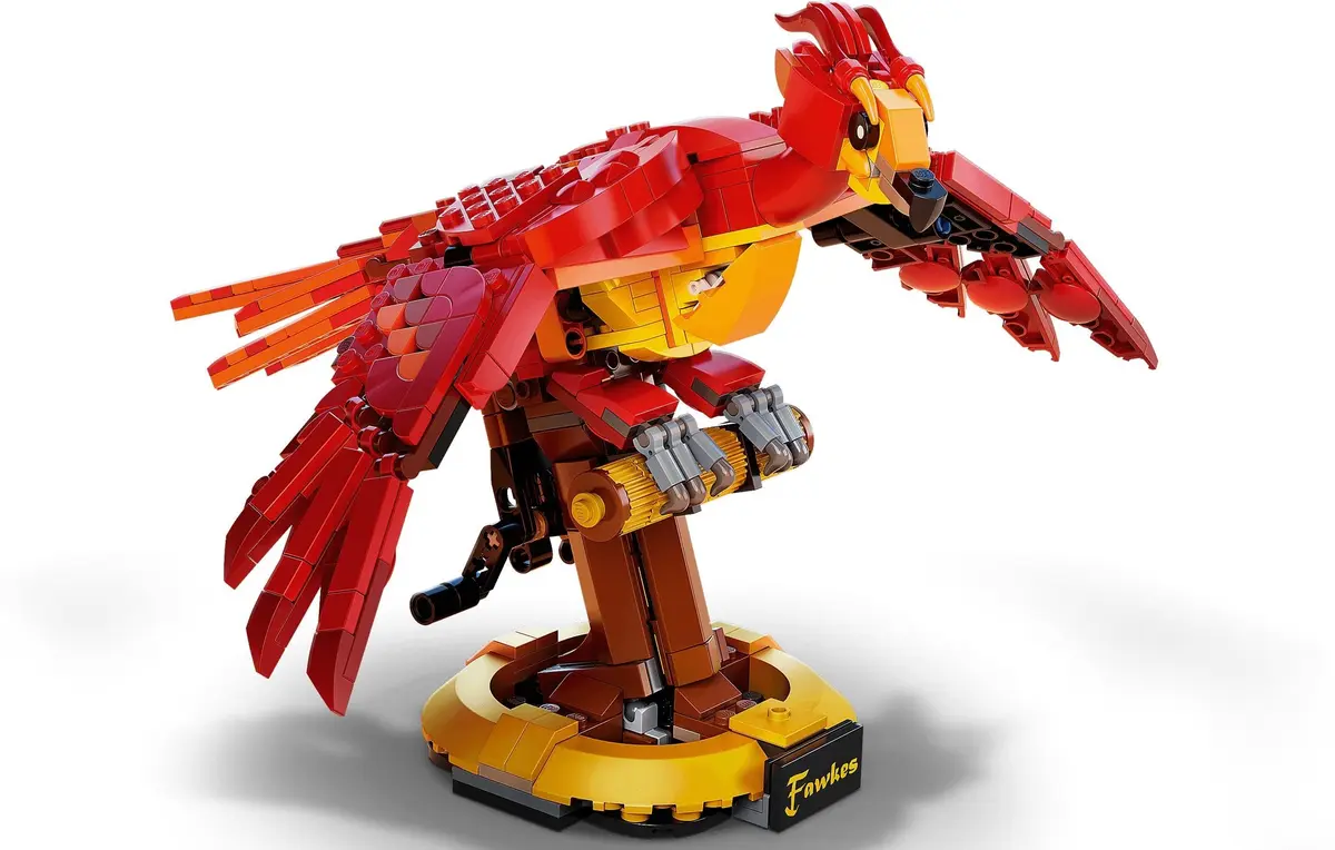 LEGO Harry Potter 76394 Fawkes, Dumbledore's Phoenix set, image 6