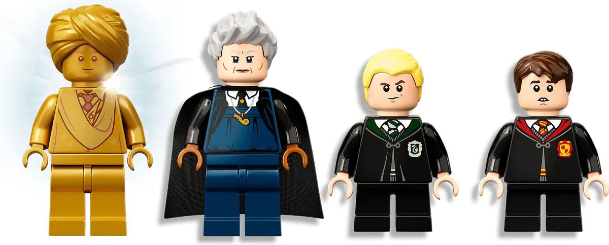 LEGO Harry Potter 76395 Hogwarts: First Flying Lesson set, image 3