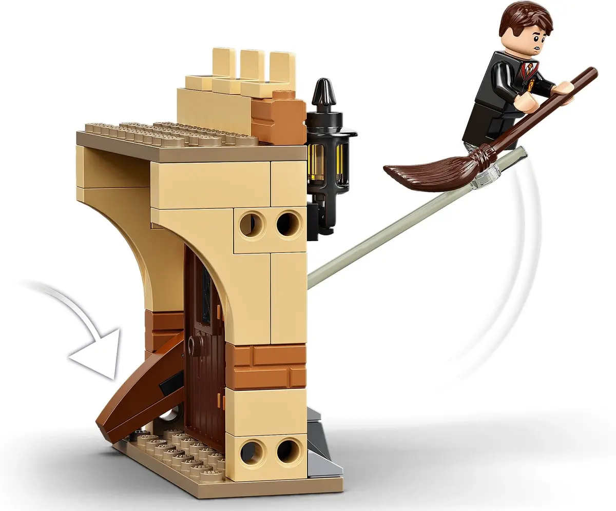 LEGO Harry Potter 76395 Hogwarts: First Flying Lesson set, image 12