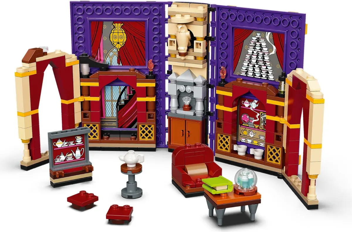 LEGO Harry Potter 76396 Hogwarts Moment: Divination Class set, image 5