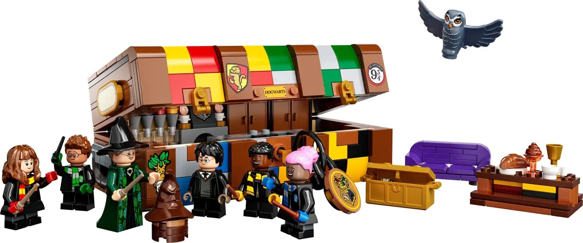 LEGO Harry Potter 76399 Hogwarts Magical Trunk set