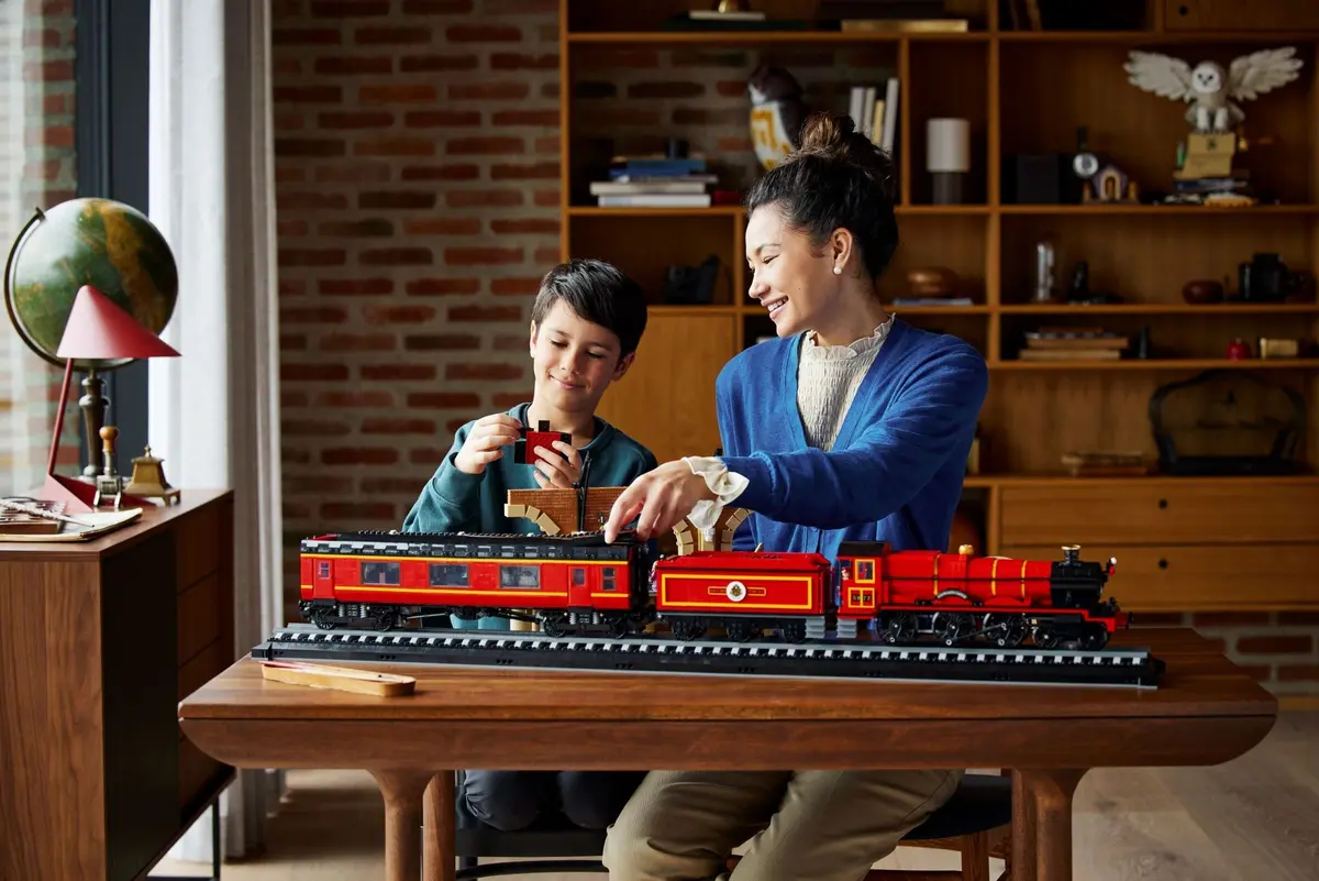 LEGO Harry Potter 76405 Hogwarts Express - Collectors' Edition set, image 5