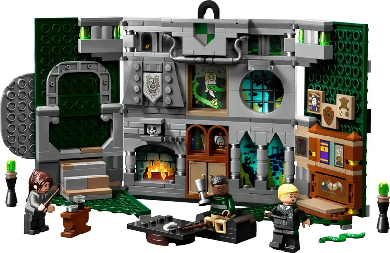 LEGO Harry Potter 76410 Slytherin House Banner set