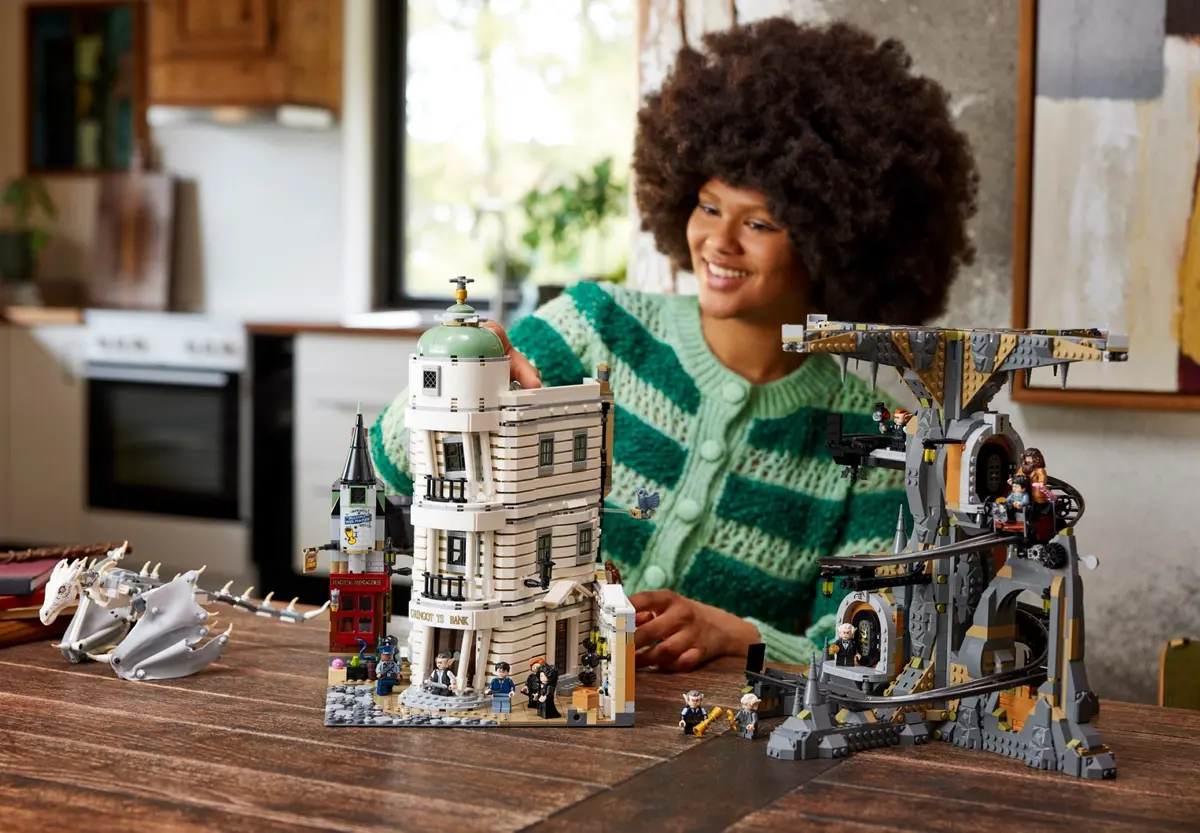 LEGO Harry Potter 76417 Gringotts Wizarding Bank - Collectors' Edition set, image 15