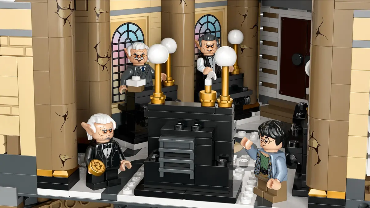 LEGO Harry Potter 76417 Gringotts Wizarding Bank - Collectors' Edition set, image 11