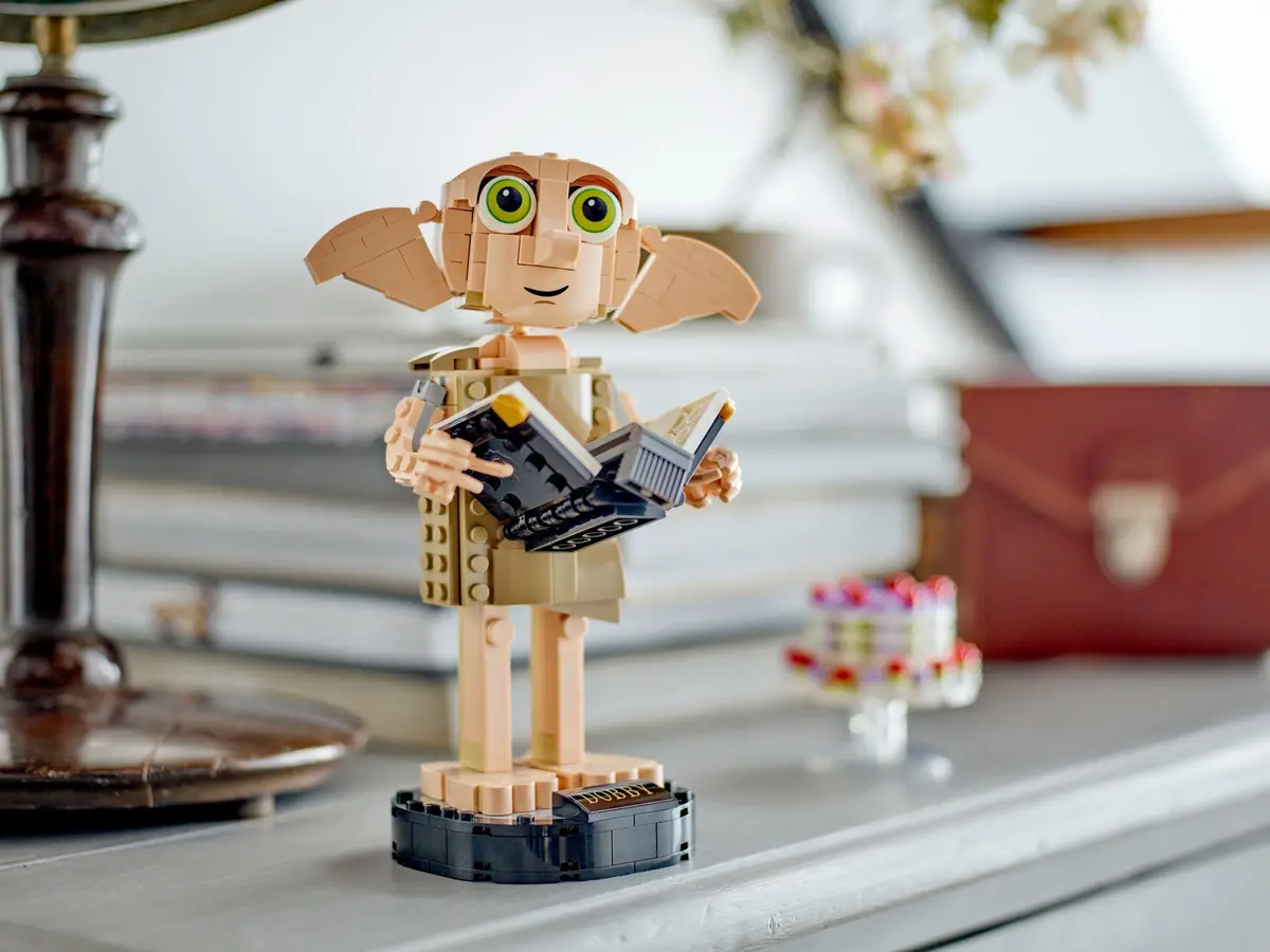 LEGO Harry Potter 76421 Dobby the House-Elf set, image 8