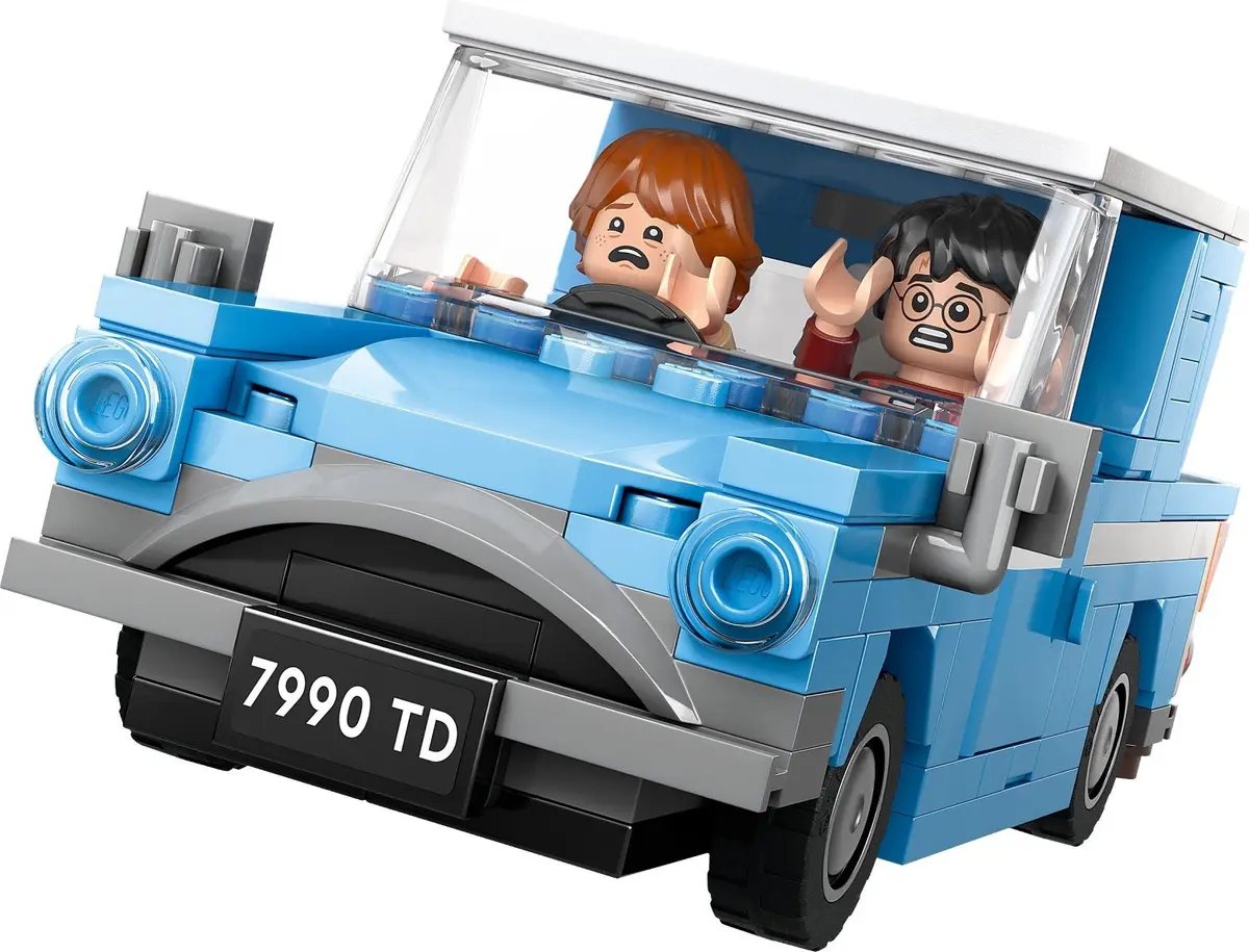 LEGO Harry Potter 76424 Flying Ford Anglia set, image 8