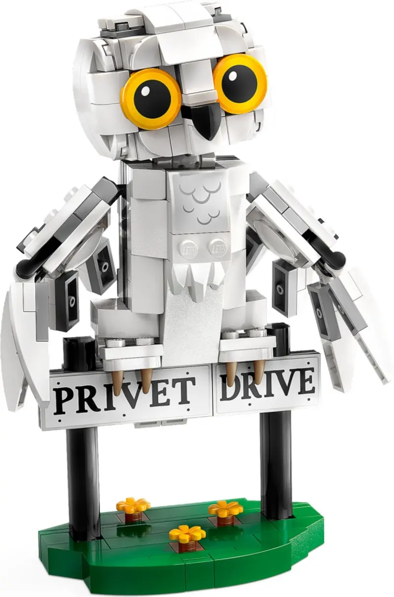 LEGO Harry Potter 76425 Hedwig at 4 Privet Drive set, image 11