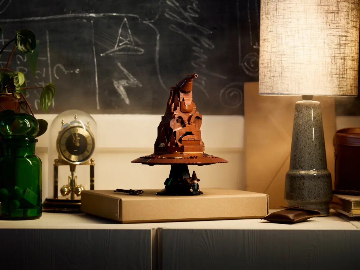 LEGO Harry Potter 76429 Talking Sorting Hat set, image 6