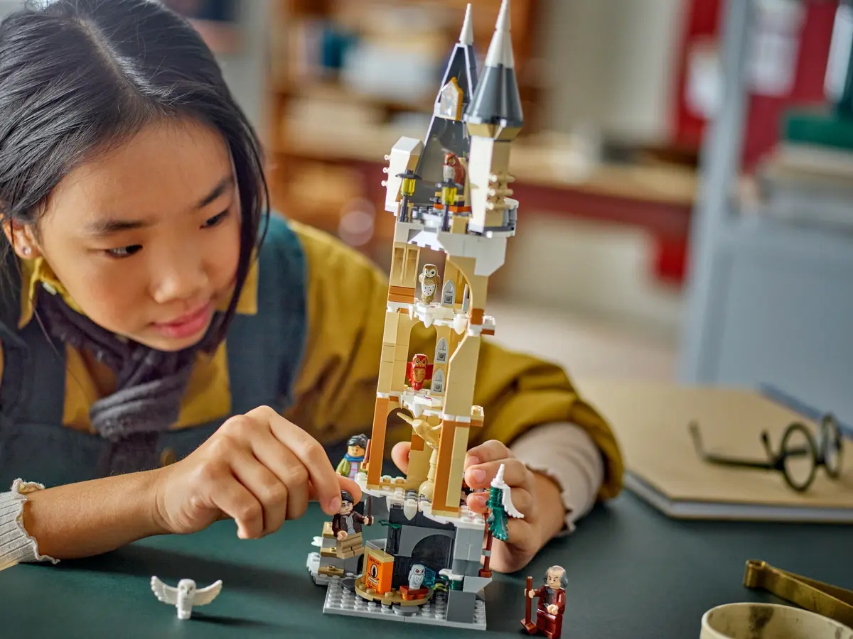 LEGO Harry Potter 76430 Hogwarts Castle Owlery set, image 8