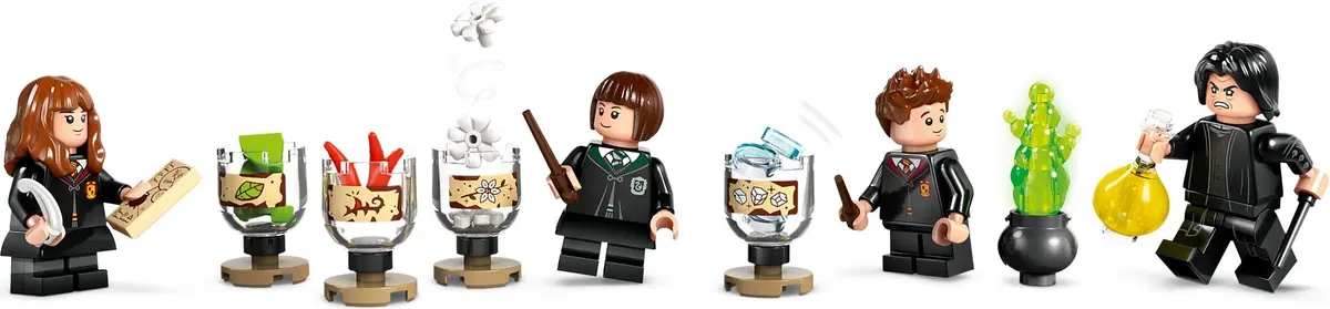 LEGO Harry Potter 76431 Hogwarts Castle: Potions Class set, image 4