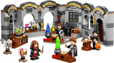 LEGO Harry Potter 76431 Hogwarts Castle: Potions Class set