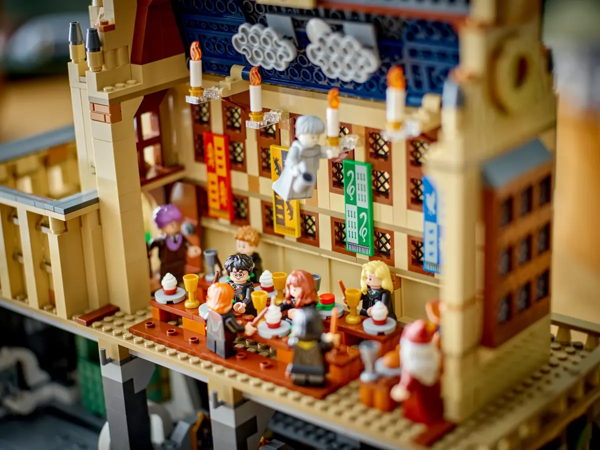 LEGO Harry Potter 76435 Hogwarts Castle: The Great Hall set, image 11