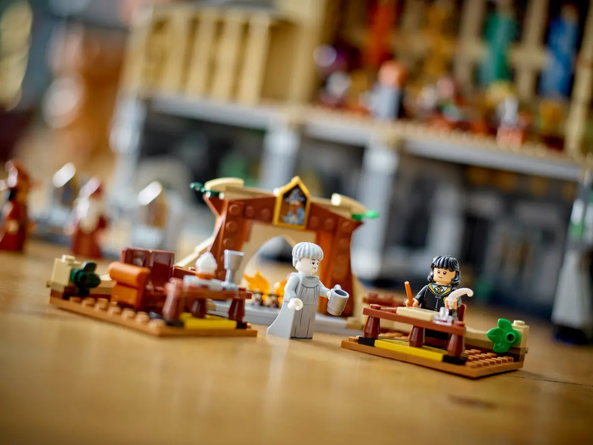 LEGO Harry Potter 76435 Hogwarts Castle: The Great Hall set, image 12