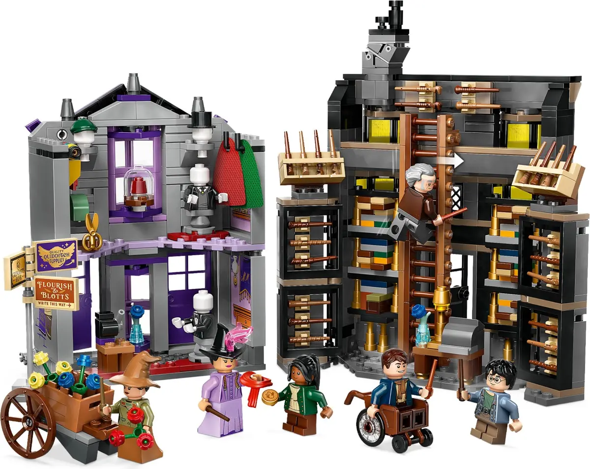 LEGO Harry Potter 76439 Ollivanders & Madam Malkin's Robes set, image 2