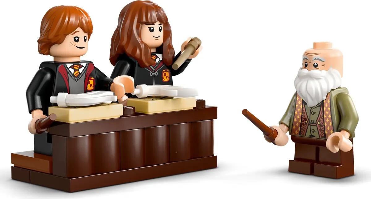 LEGO Harry Potter 76442 Hogwarts Castle: Charms Class set, image 9