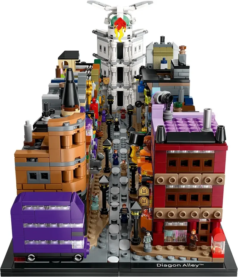 LEGO Harry Potter 76444 Diagon Alley Wizarding Shops set, image 15