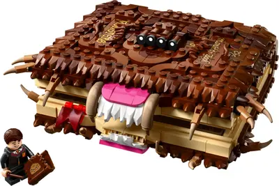LEGO Harry Potter 76449 Chomping Monster Book of Monsters set