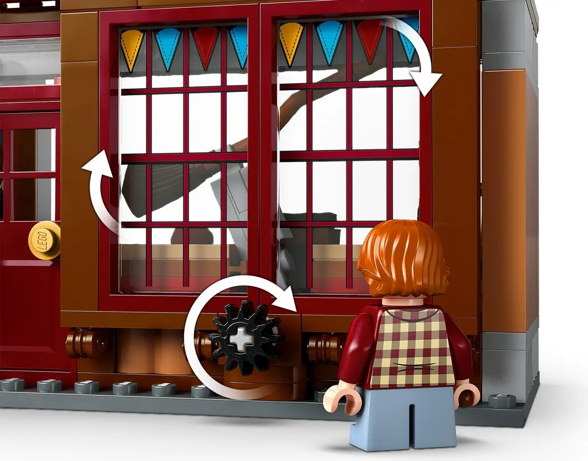 LEGO Harry Potter 76452 Quality Quidditch Supplies & Ice Cream Parlour set, image 10