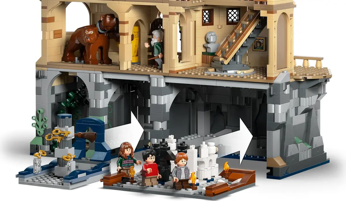 LEGO Harry Potter 76454 Hogwarts Castle: The Main Tower set, image 12