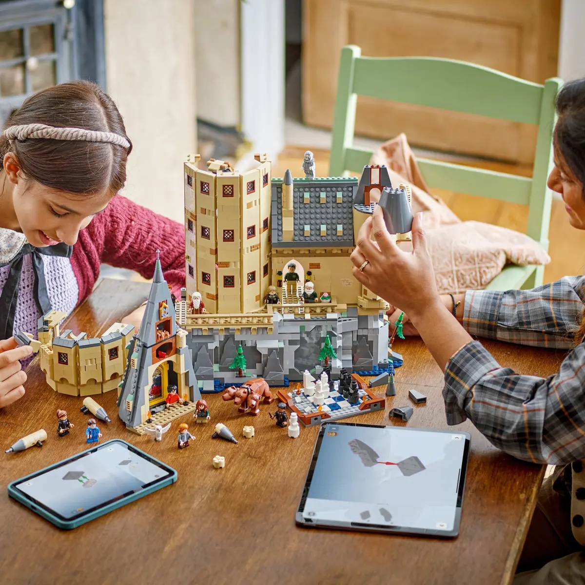 LEGO Harry Potter 76454 Hogwarts Castle: The Main Tower set, image 5