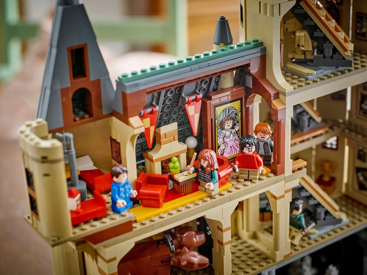LEGO Harry Potter 76454 Hogwarts Castle: The Main Tower set, image 7