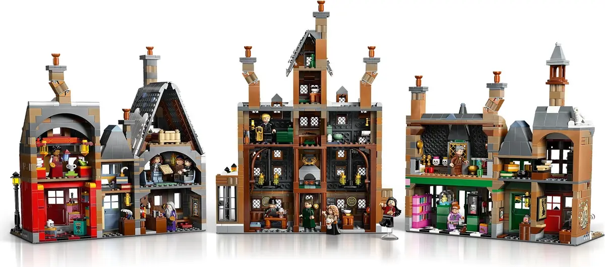 LEGO Harry Potter 76457 Hogsmeade Village - Collectors' Edition set, image 13