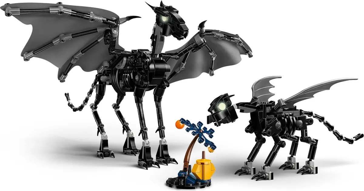 LEGO Harry Potter 76458 Thestral Family set, image 9