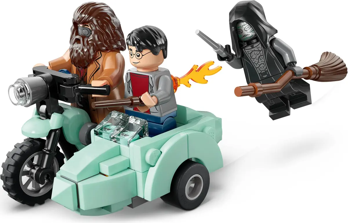 LEGO Harry Potter 76459 Hagrid & Harry's Privet Drive Escape set, image 11