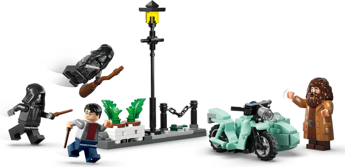 LEGO Harry Potter 76459 Hagrid & Harry's Privet Drive Escape set, image 10