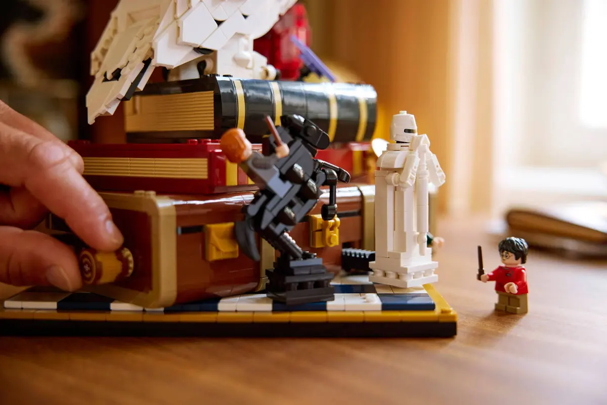 LEGO Harry Potter 76466 Philosopher's Stone - Collectors' Edition set, image 6